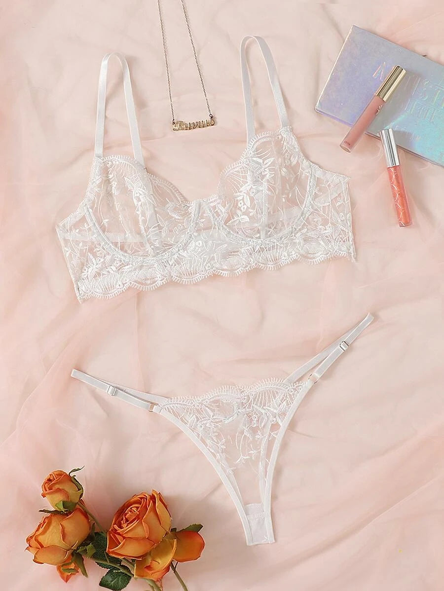 2 Pieces Embroidered Underwire Lingerie Set White