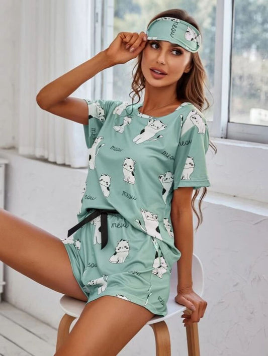 Cartoon Graphic Top And Waist Shorts Set Green