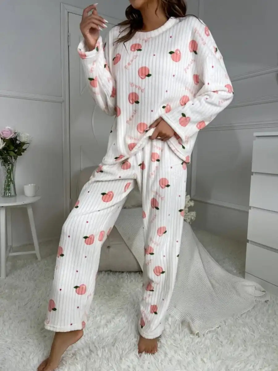 Letter And Peach Pattern Flannelette Pajama Set