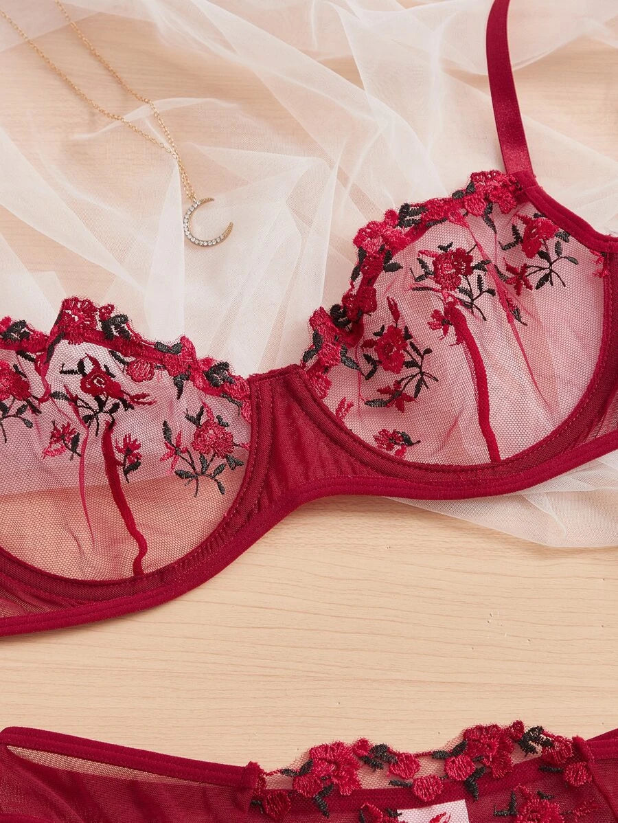 Floral Spaghetti Strap Underwire Lingerie Set