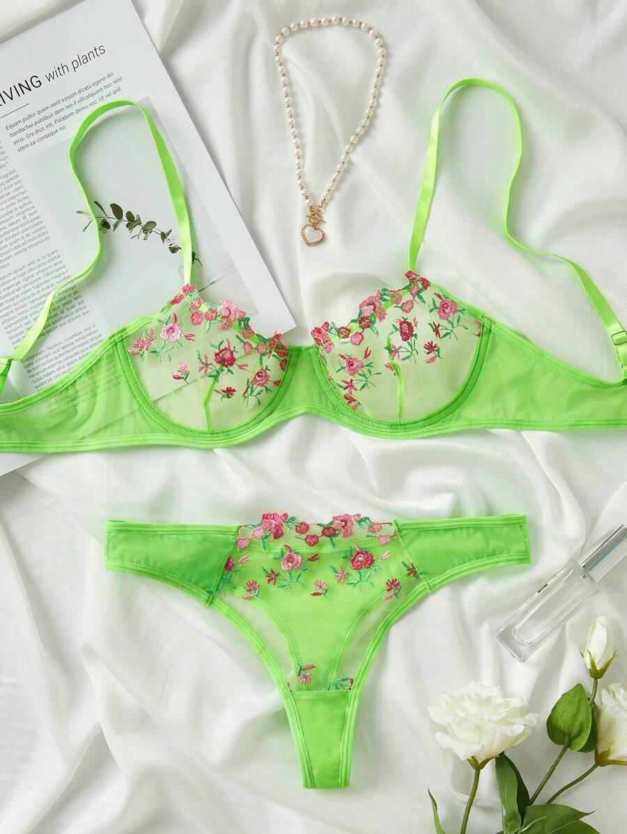 Floral Spaghetti Strap Underwire Lingerie Set Light Green