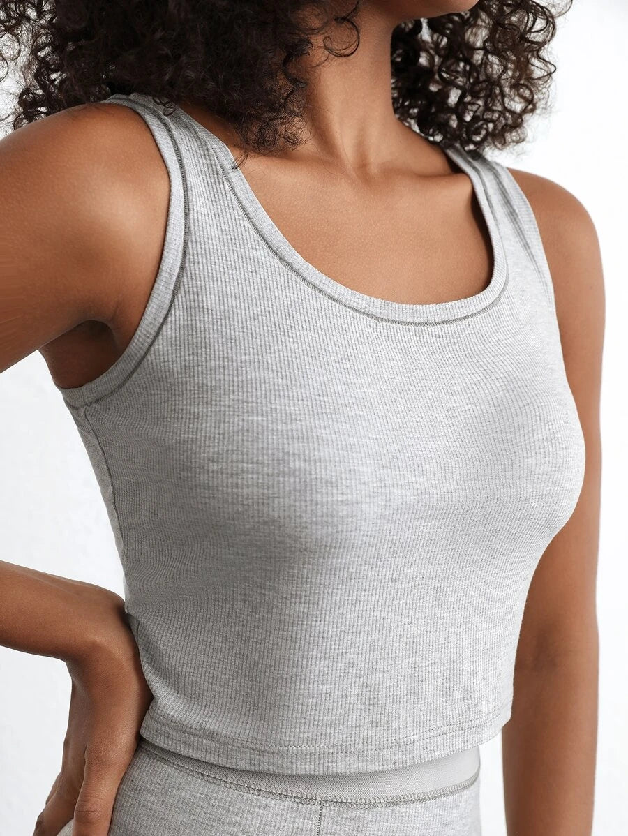 Leisure Solid Scoop Tank Top