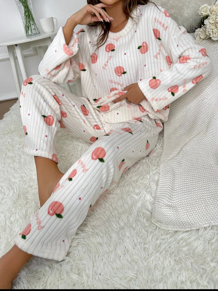 Letter And Peach Pattern Drop Flannelette Set