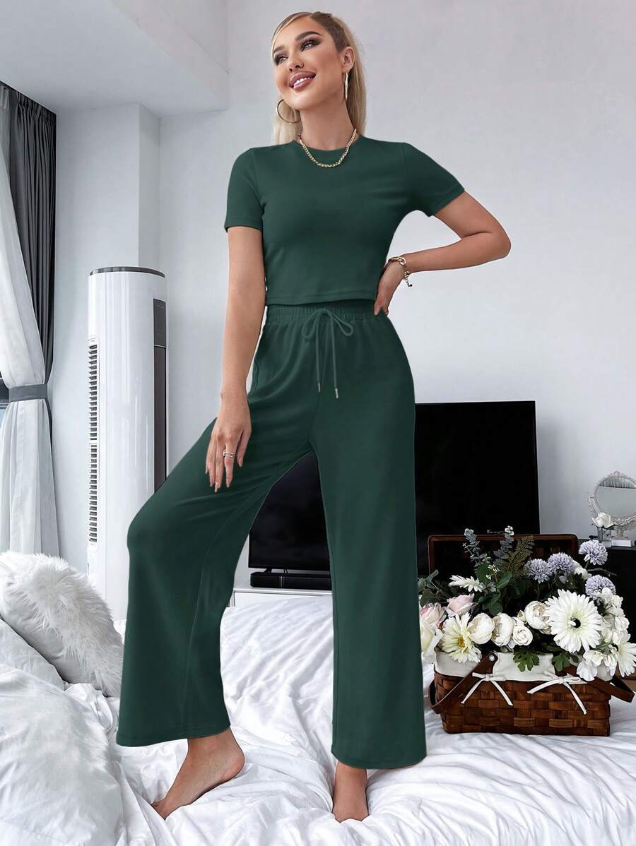 Solid Tee And Pants Lounge Set Green