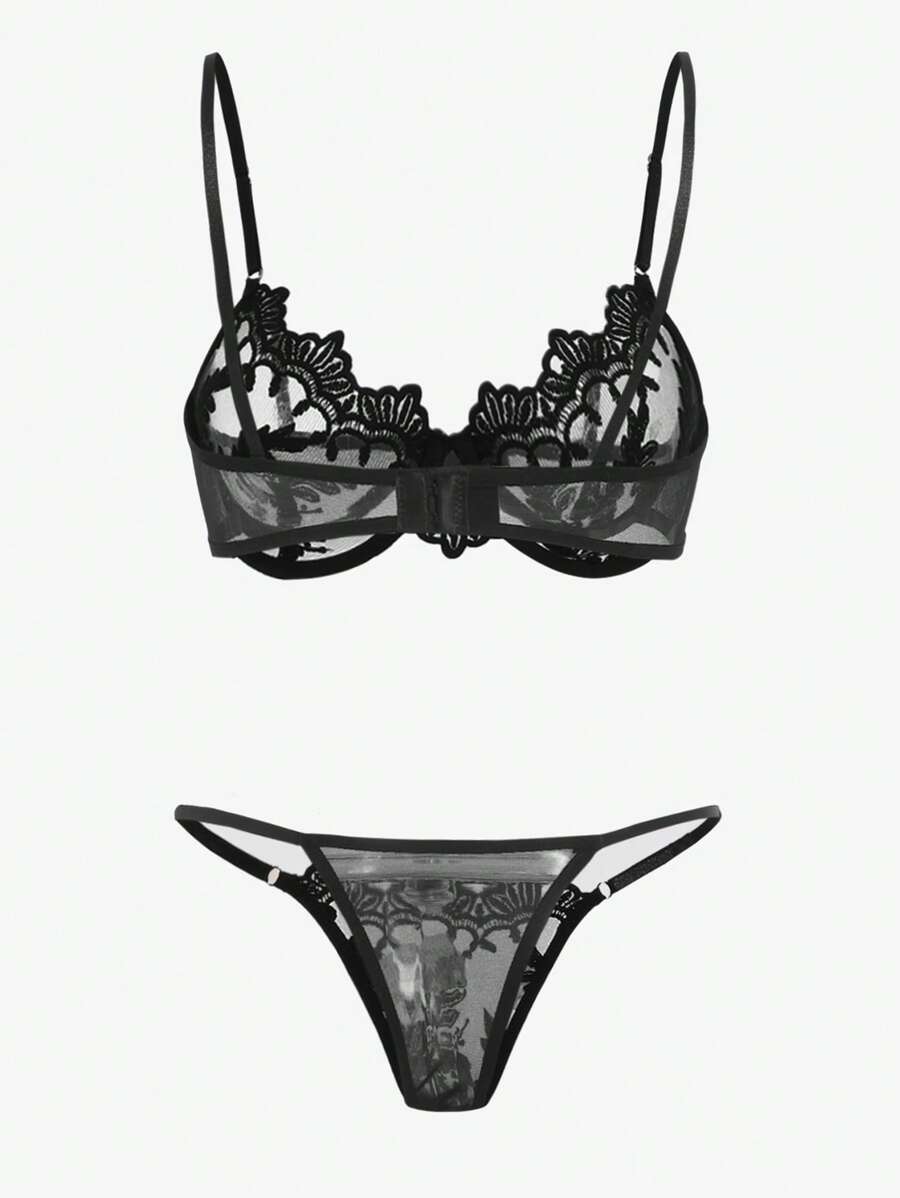 Two Pieces Floral Lace Underwire Lingerie Set